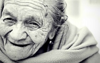 Gespür für Glück - smiling grandma